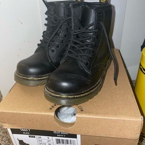 Dr martens toddler
